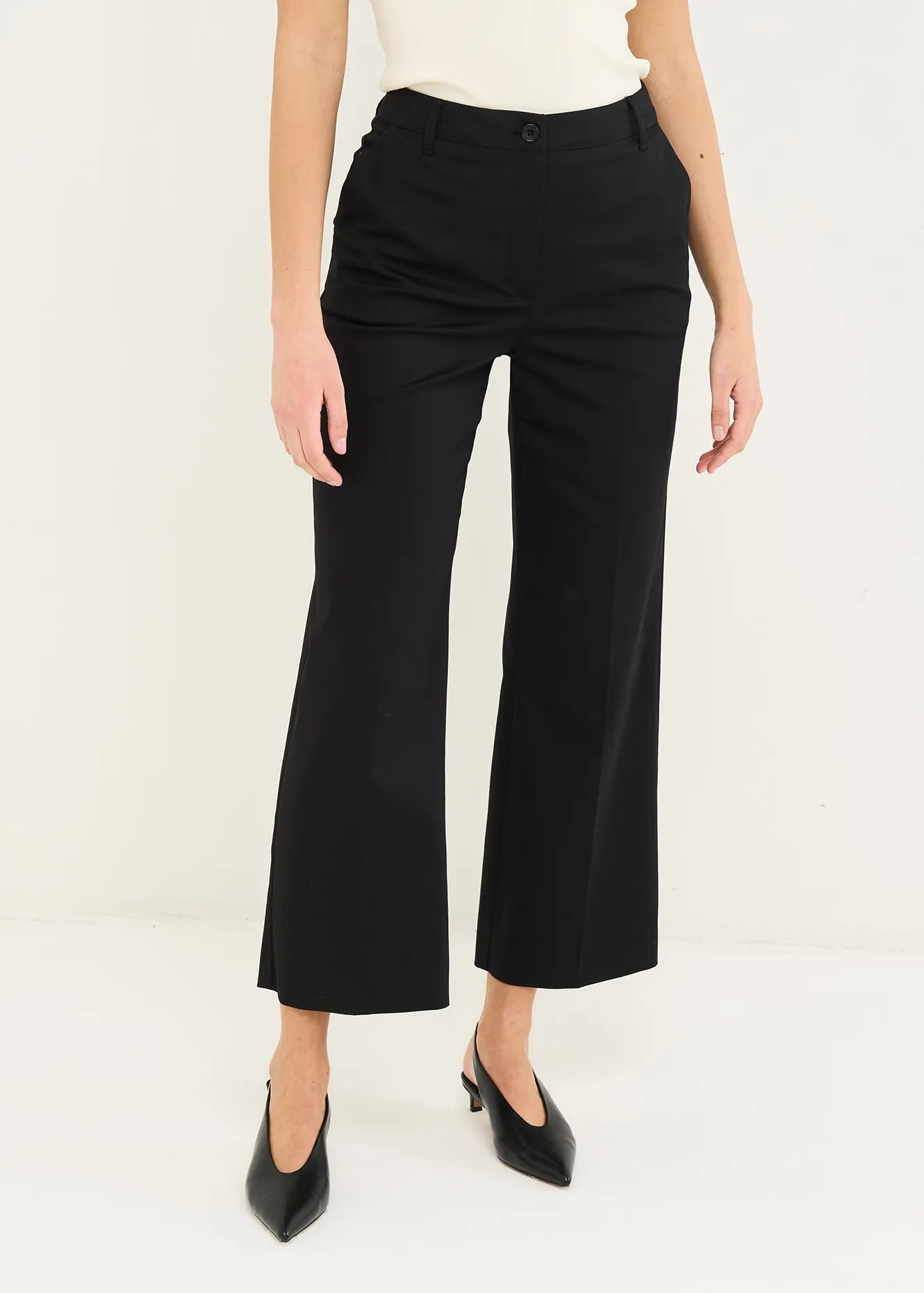 NERO BLACK