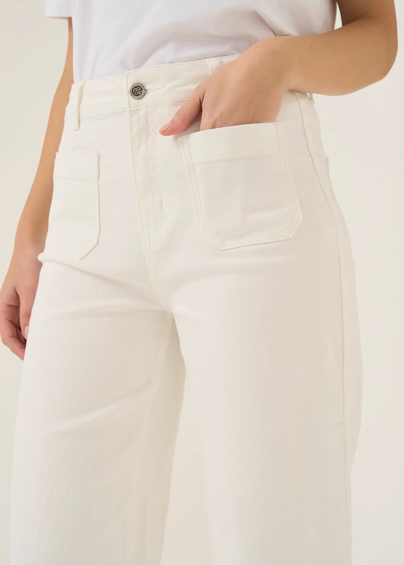 BIANCO WHITE