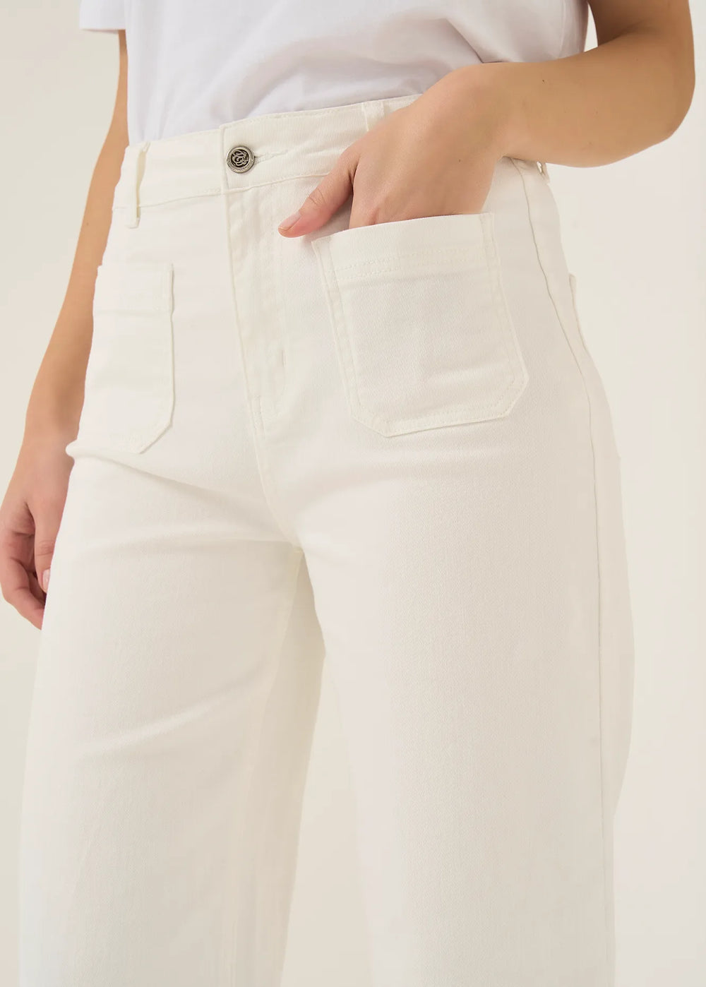 BIANCO WHITE