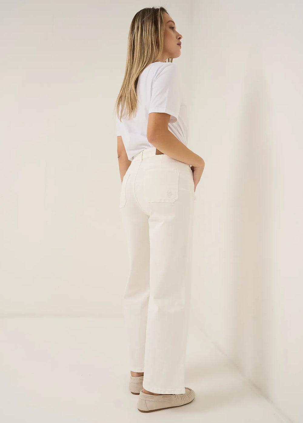 BIANCO WHITE