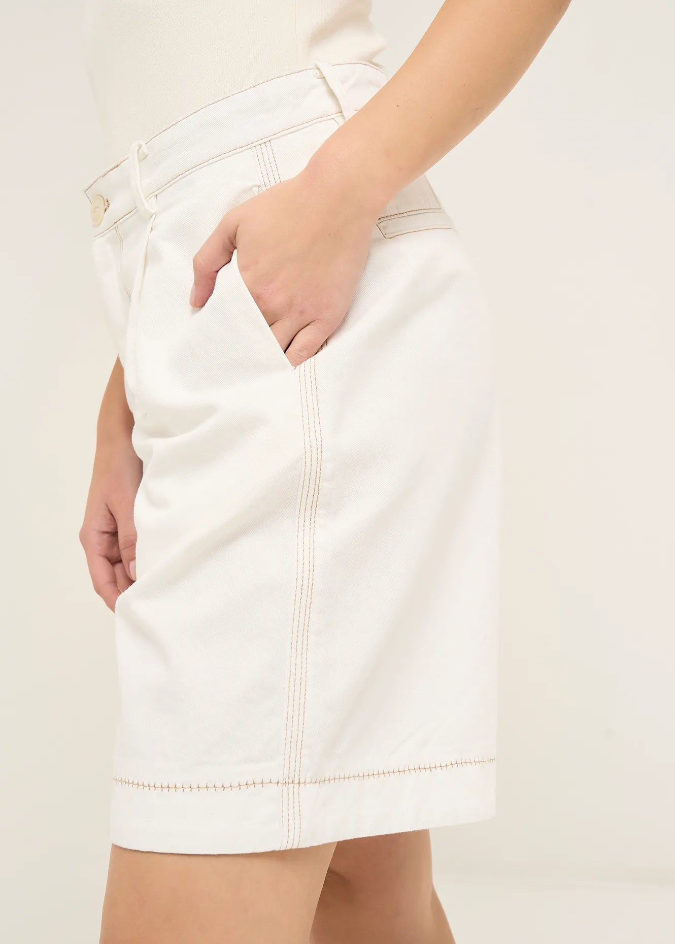BIANCO WHITE