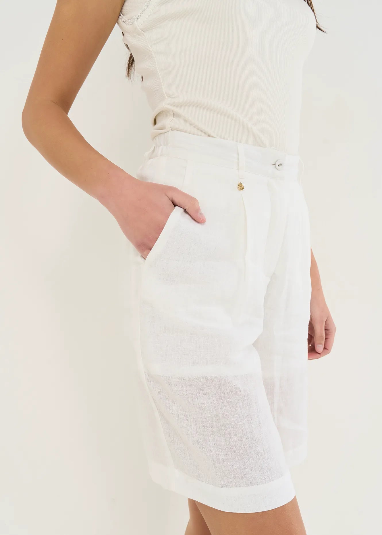 BIANCO WHITE