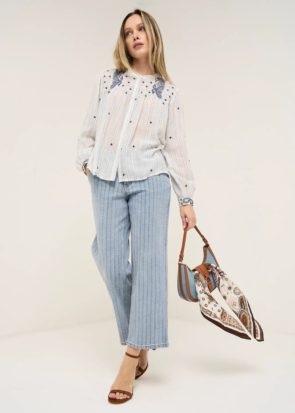 DENIM LIGHT DENIM