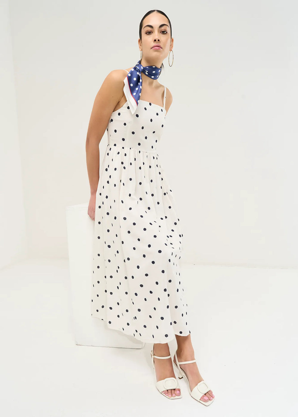 BIANCO WHITE