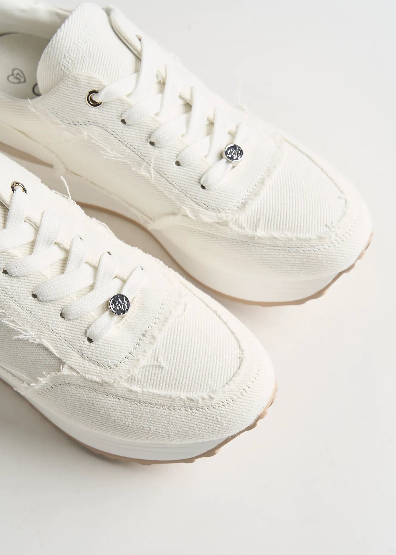 BIANCO WHITE