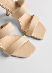 BEIGE DOESKIN