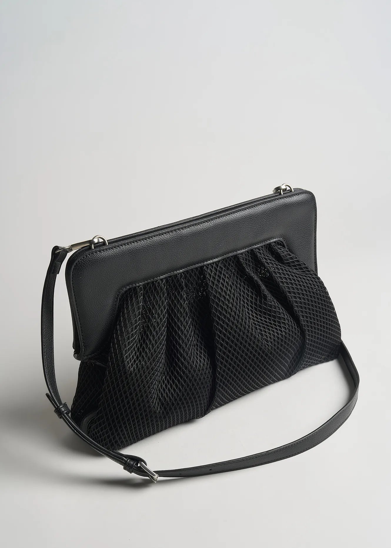NERO BLACK