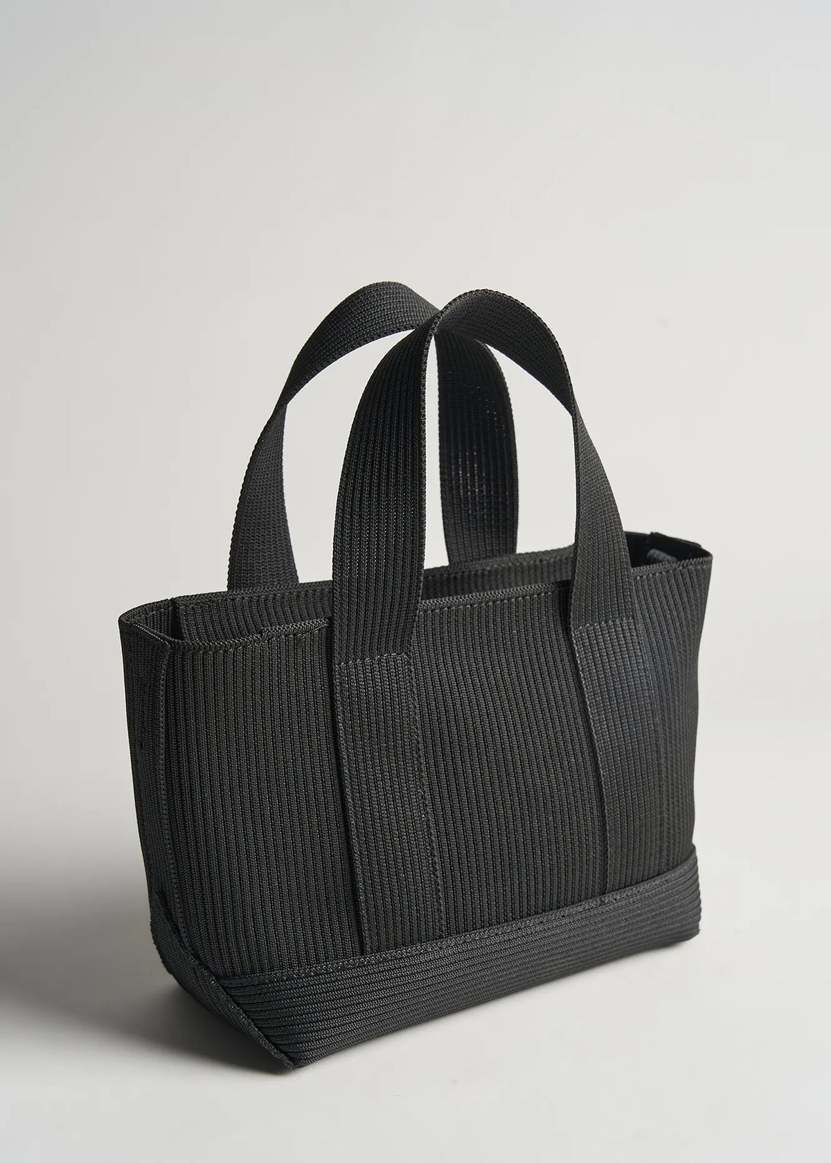 NERO BLACK