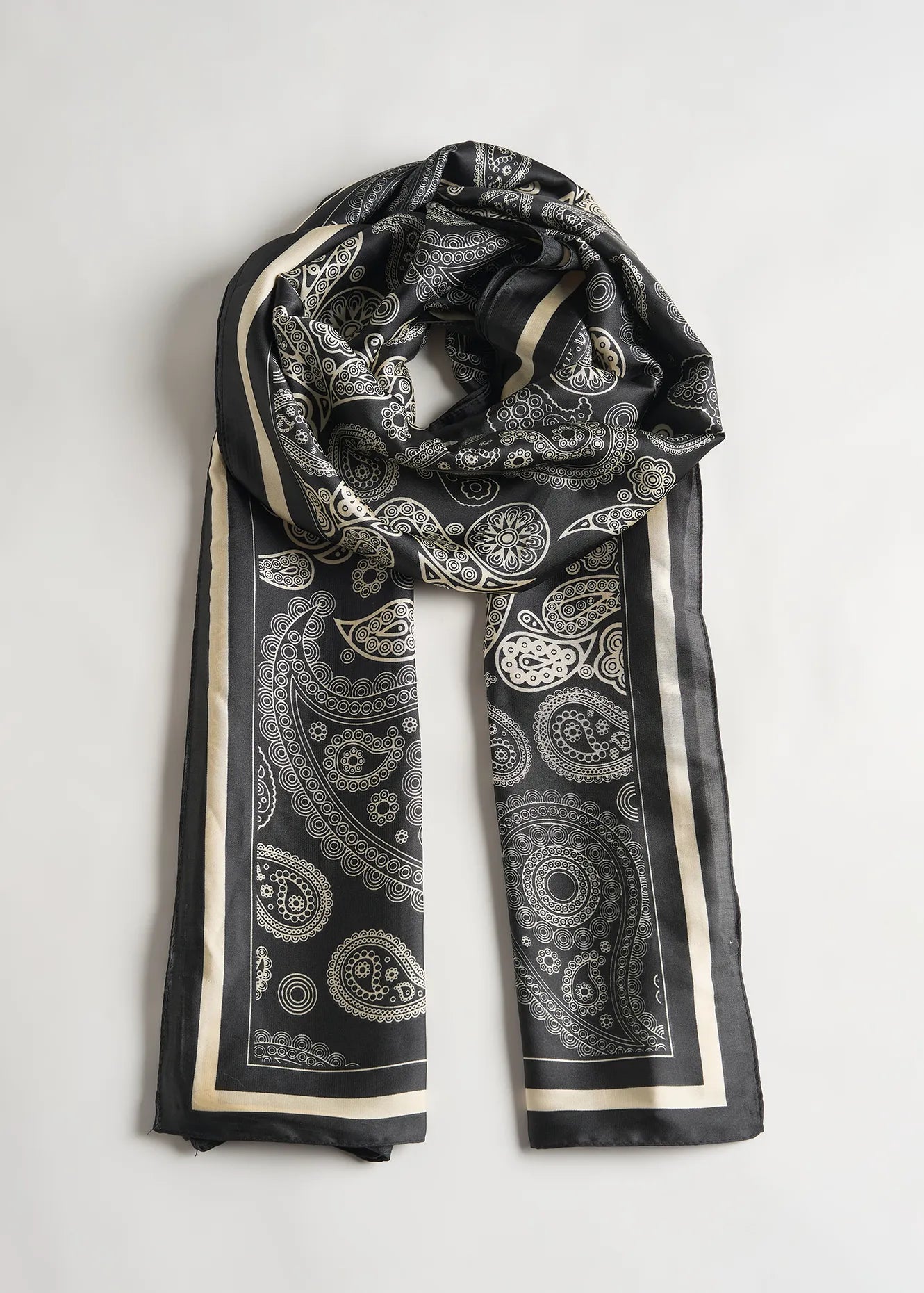 NERO BLACK