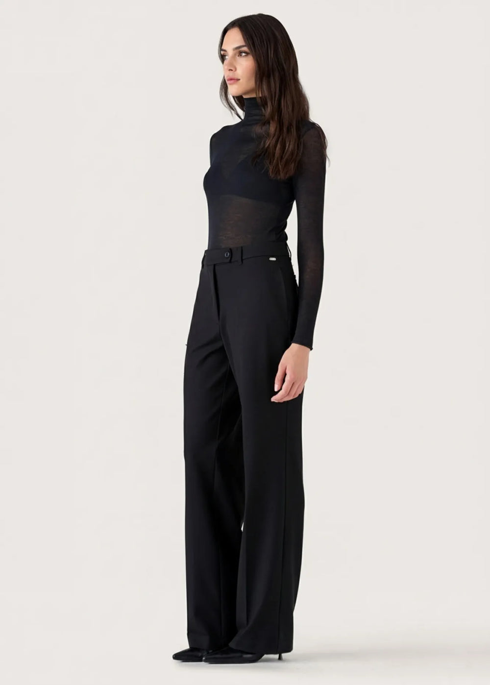 NERO BLACK